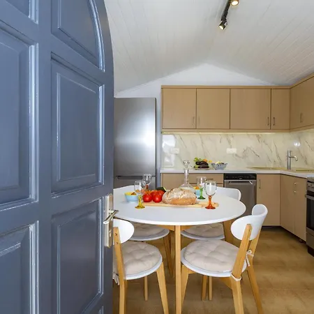 Gala Estate Traditional Mansion Holiday home Gardelades