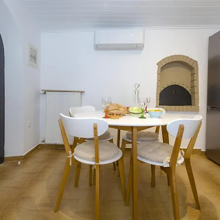 Gala Estate Traditional Mansion Holiday home